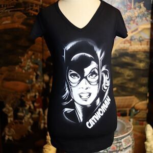 Medium DC Catwoman black tee